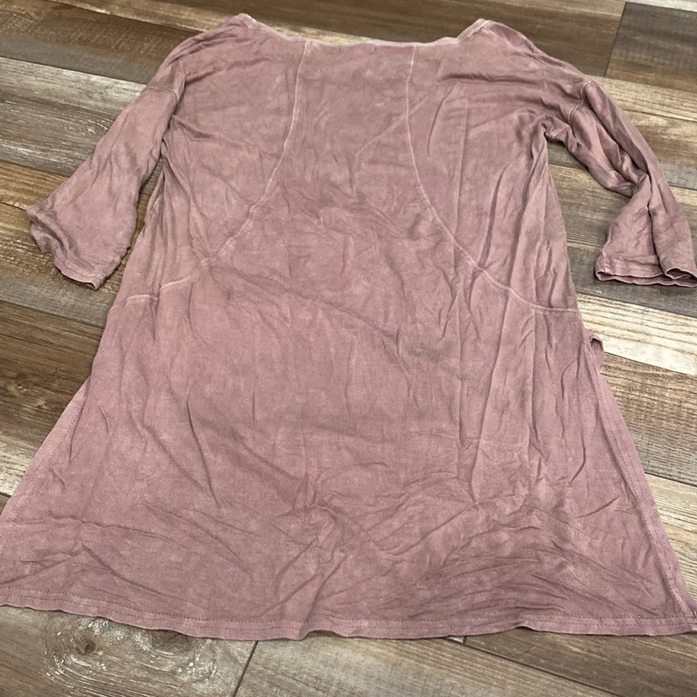 Gilded Intent Tunic with Slits - Picture 2 of 2